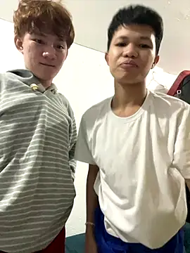 Snapshot of urasiantwinkbigcock chatting on 10-18-25, 07:14 urasiantwinkbigcock online show from 10-18-25, 07:14