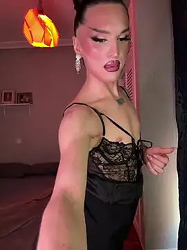 Snapshot of lacattiva chatting on 09-16-25, 04:41 lacattiva online show from 09-16-25, 04:41