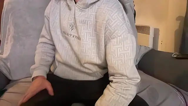 Snapshot of ElixirDelice026 chatting on 10-08-25, 08:28 ElixirDelice026 online show from 10-08-25, 08:28