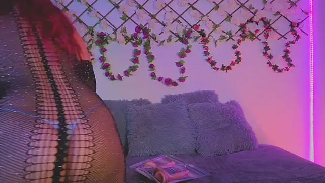 Lolarosesxs online show from 11-25-25, 08:42