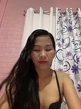 Snapshot of Cleo17 chatting on 11-30-25, 01:04 Cleo17 online show from 11-30-25, 01:04