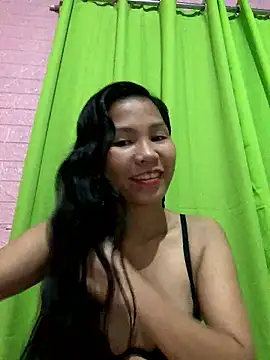 Snapshot of Cleo17 chatting on 01-13-26, 02:33 Cleo17 online show from 01-13-26, 02:33