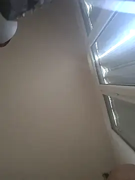 Snapshot of zeousseelphie chatting on 09-08-25, 03:44 zeousseelphie online show from 09-08-25, 03:44