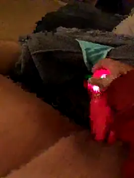 Snapshot of zeousseelphie chatting on 10-25-25, 07:19 zeousseelphie online show from 10-25-25, 07:19