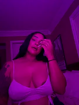 Snapshot of Sexilexiprincess chatting on 09-22-25, 02:57 Sexilexiprincess online show from 09-22-25, 02:57