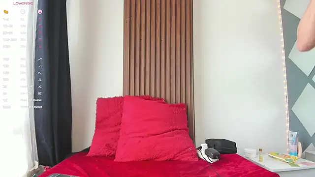 hannah lover online show from 09-10-25, 07:47