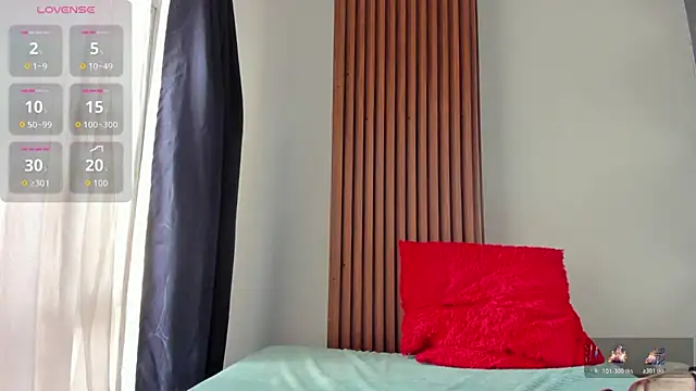 hannah lover online show from 11-12-25, 07:24