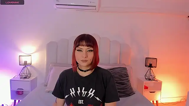 raven black  online show from 11-28-25, 01:14