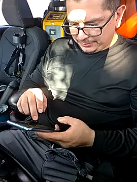 lucho8690 online show from 10-14-25, 08:42