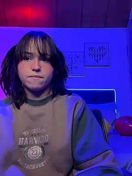 Snapshot of Eymmy_24 chatting on 11-04-25, 03:05 Eymmy 24 online show from 11-04-25, 03:05