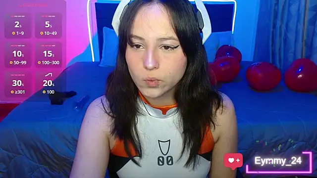 Snapshot of Eymmy_24 chatting on 11-07-25, 02:00 Eymmy 24 online show from 11-07-25, 02:00