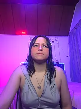 Snapshot of Eymmy_24 chatting on 11-15-25, 03:15 Eymmy 24 online show from 11-15-25, 03:15