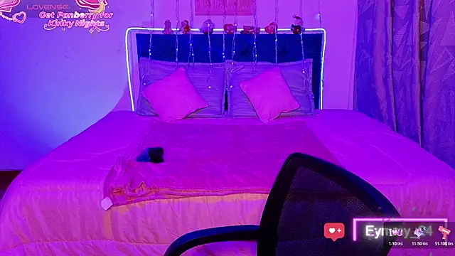 Snapshot of Eymmy_24 chatting on 11-30-25, 04:27 Eymmy 24 online show from 11-30-25, 04:27