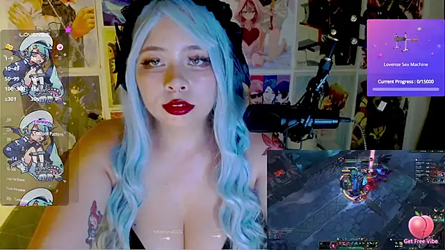 Snapshot of Lil-La chatting on 11-30-25, 03:21 Lil-La online show from 11-30-25, 03:21