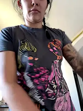 Snapshot of MiaKiittyy chatting on 09-22-25, 02:08 MiaKiittyy online show from 09-22-25, 02:08