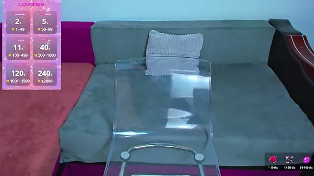 Snapshot of MiaKiittyy chatting on 10-19-25, 05:57 MiaKiittyy online show from 10-19-25, 05:57