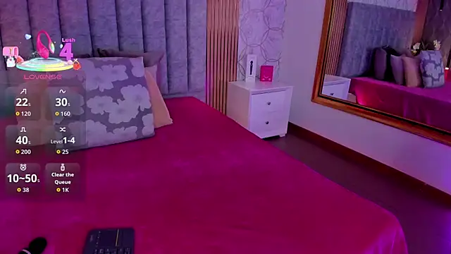 sarahyessica online show from 01-06-26, 07:39