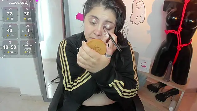 TifanyAmazinng online show from 10-16-25, 12:17