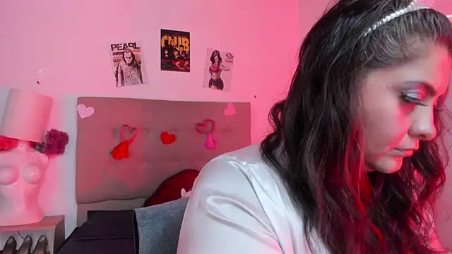 TifanyAmazinng online show from 03-06-26, 01:40