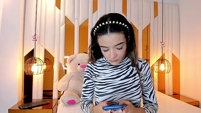 ValeriaPrado online show from 12-16-25, 07:52