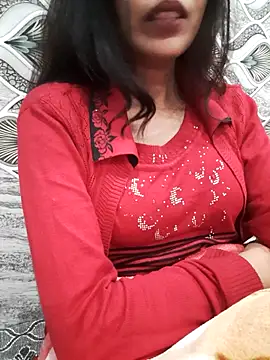 Snapshot of Aarti-kumri chatting on 11-19-25, 08:31 Aarti-kumri online show from 11-19-25, 08:31