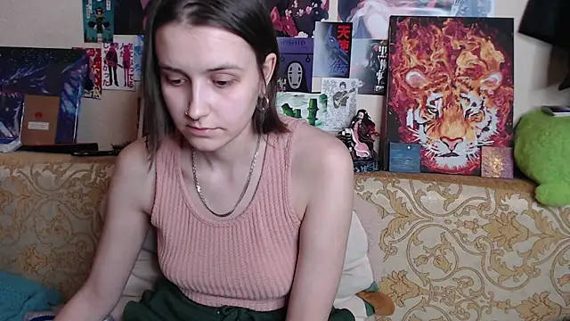 AliceChio online show from 09-17-25, 03:46