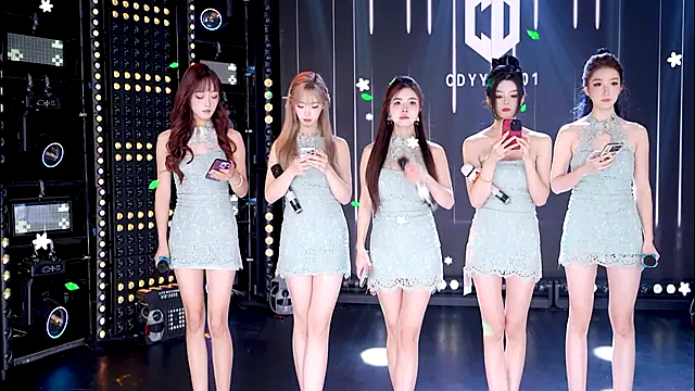 cdyyds001 online show from 10-12-25, 07:57