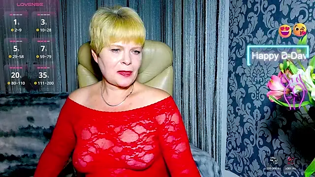 Snapshot of Tess_Terners chatting on 10-29-25, 04:42 Tess Terners online show from 10-29-25, 04:42