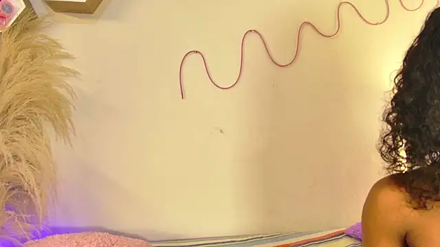 tatixxxvega online show from 10-28-25, 01:25