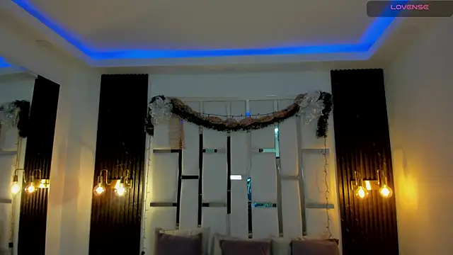  emma willliams  online show from 12-16-25, 01:38