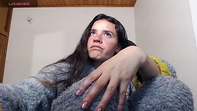 Skylar Serenity online show from 11-30-25, 12:03