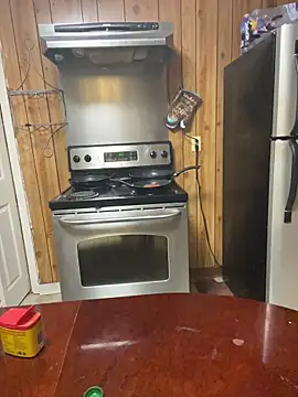 Snapshot of SlimSexxxy69 chatting on 02-12-26, 01:33 SlimSexxxy69 online show from 02-12-26, 01:33