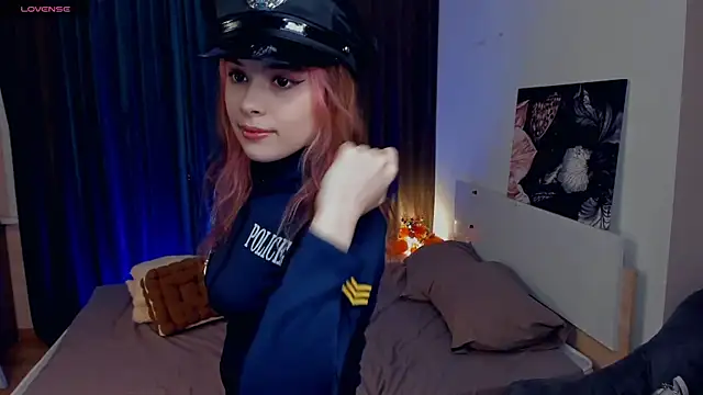 VedaSchulz online show from 12-16-25, 06:57