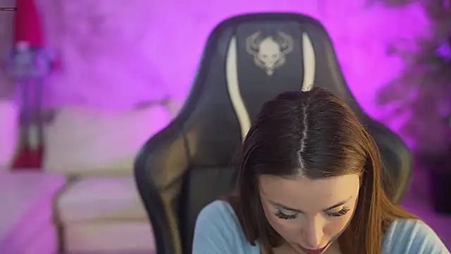 Luna secretgirl online show from 11-23-25, 08:03