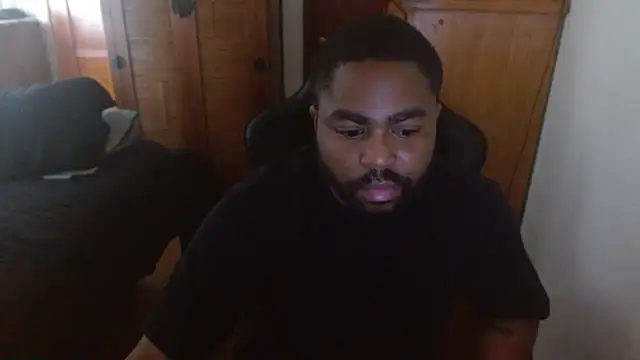 Snapshot of Breadwinnah chatting on 09-10-25, 07:14 Breadwinnah online show from 09-10-25, 07:14