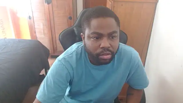 Snapshot of Breadwinnah chatting on 09-16-25, 05:36 Breadwinnah online show from 09-16-25, 05:36