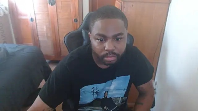 Snapshot of Breadwinnah chatting on 09-24-25, 10:24 Breadwinnah online show from 09-24-25, 10:24