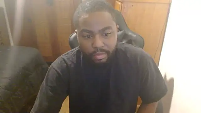 Snapshot of Breadwinnah chatting on 09-26-25, 02:48 Breadwinnah online show from 09-26-25, 02:48