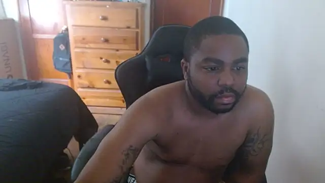 Snapshot of Breadwinnah chatting on 09-29-25, 06:35 Breadwinnah online show from 09-29-25, 06:35