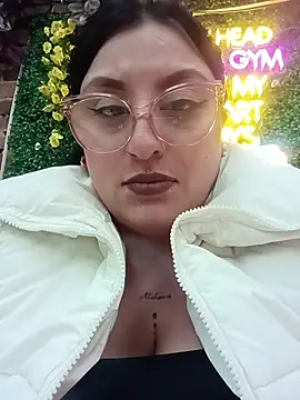 megan fox5 online show from 12-16-25, 10:04