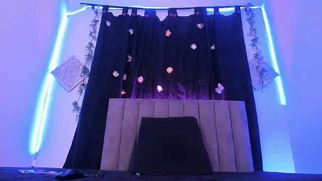 AkiraStone  online show from 09-25-25, 12:42