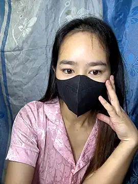 Snapshot of TiNa_04 chatting on 10-21-25, 10:54 TiNa 04 online show from 10-21-25, 10:54