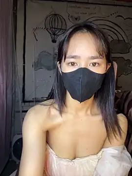 Snapshot of TiNa_04 chatting on 11-20-25, 11:15 TiNa 04 online show from 11-20-25, 11:15