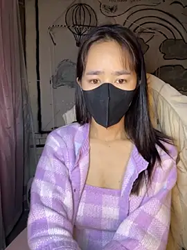 Snapshot of TiNa_04 chatting on 11-22-25, 11:04 TiNa 04 online show from 11-22-25, 11:04