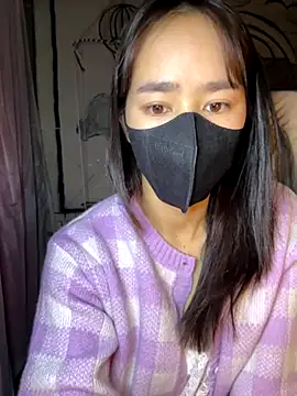 Snapshot of TiNa_04 chatting on 11-23-25, 11:26 TiNa 04 online show from 11-23-25, 11:26