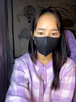 Snapshot of TiNa_04 chatting on 11-26-25, 11:28 TiNa 04 online show from 11-26-25, 11:28