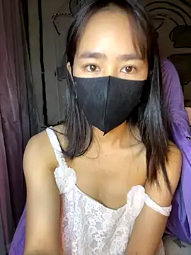 Snapshot of TiNa_04 chatting on 11-27-25, 11:51 TiNa 04 online show from 11-27-25, 11:51