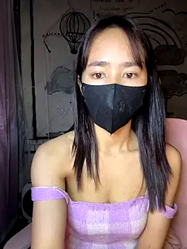 Snapshot of TiNa_04 chatting on 12-14-25, 12:16 TiNa 04 online show from 12-14-25, 12:16