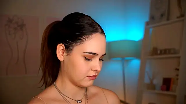 BustyGff online show from 10-28-25, 09:13