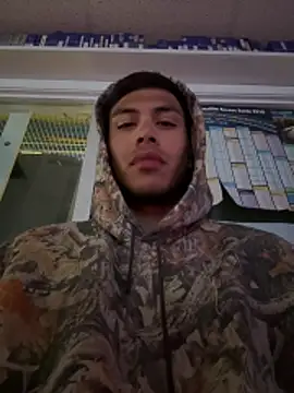 Snapshot of StrokingDaddy4 chatting on 10-21-25, 10:05 StrokingDaddy4 online show from 10-21-25, 10:05